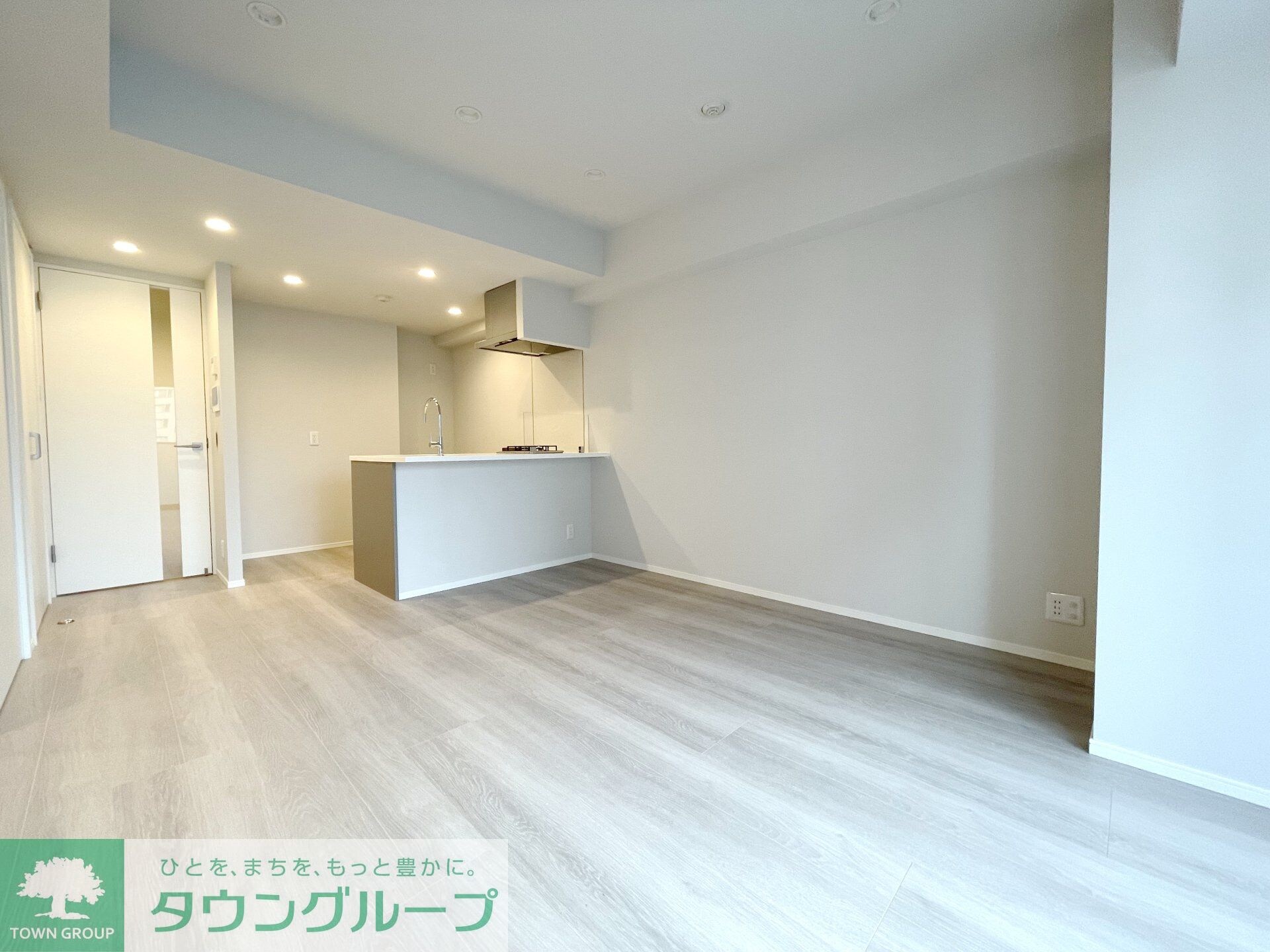 物件内観写真2　(リビング/居室)