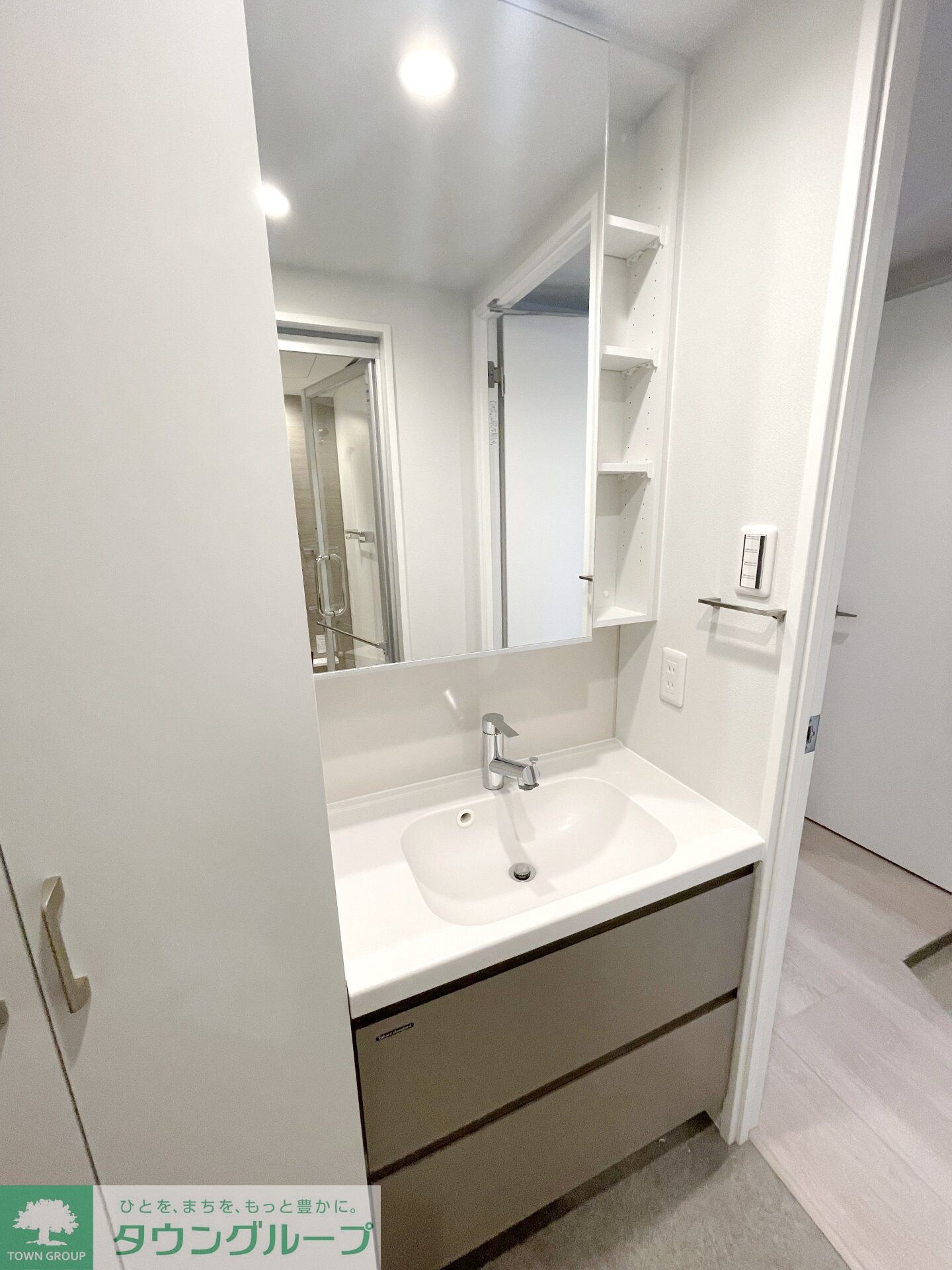 物件内観写真5　(洗面)