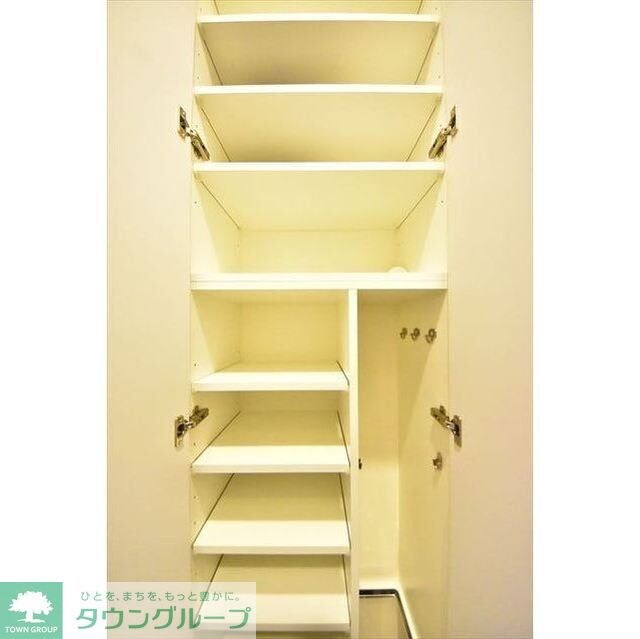 物件内観写真12　(収納)