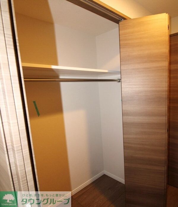 物件内観写真4　(収納)