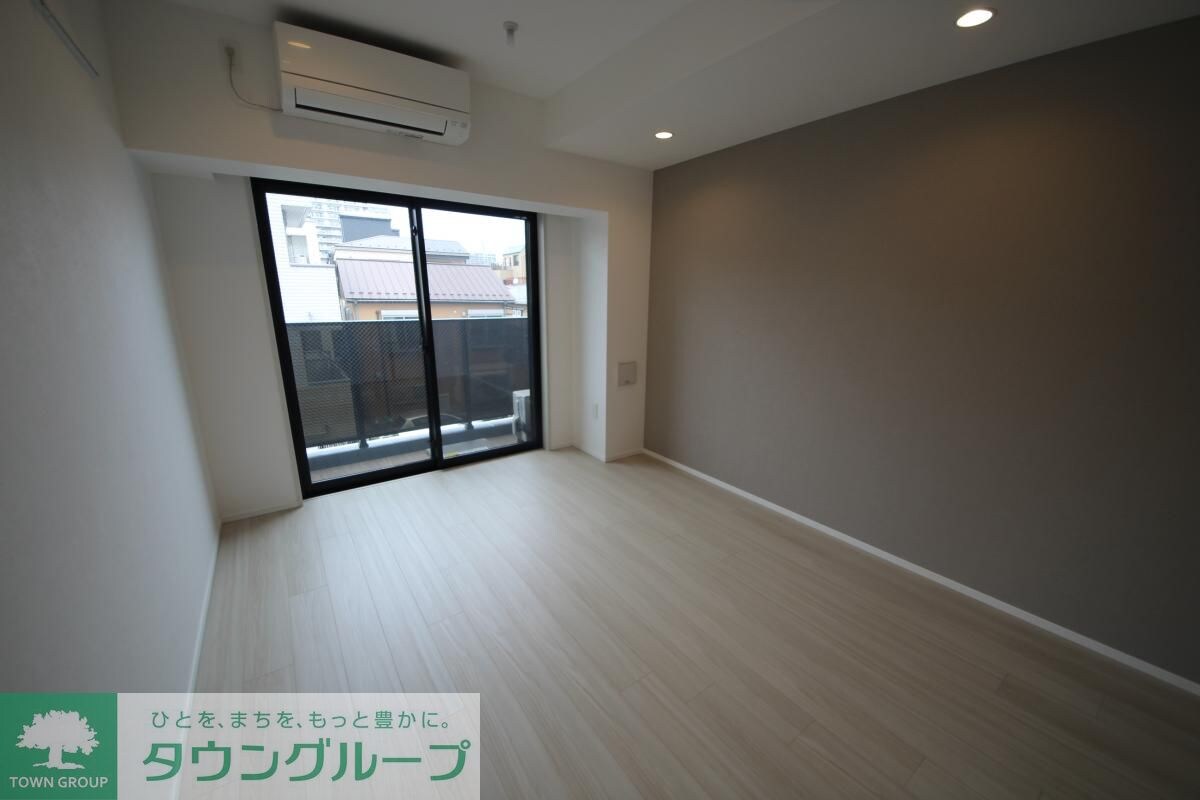 物件内観写真16　(リビング/居室)