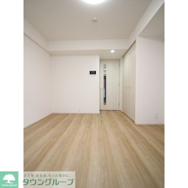 物件内観写真5　(リビング/居室)