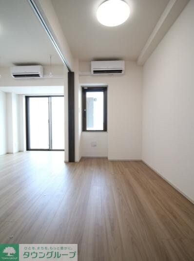 物件内観写真12　(リビング/居室)