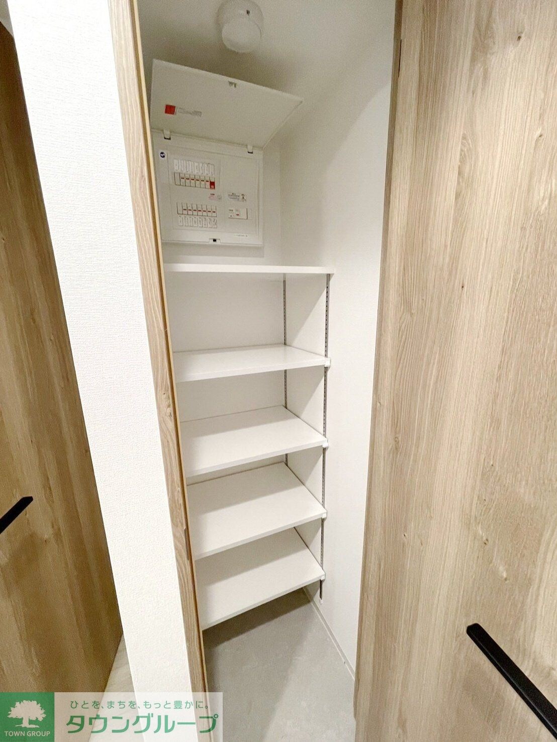 物件内観写真15　(収納)