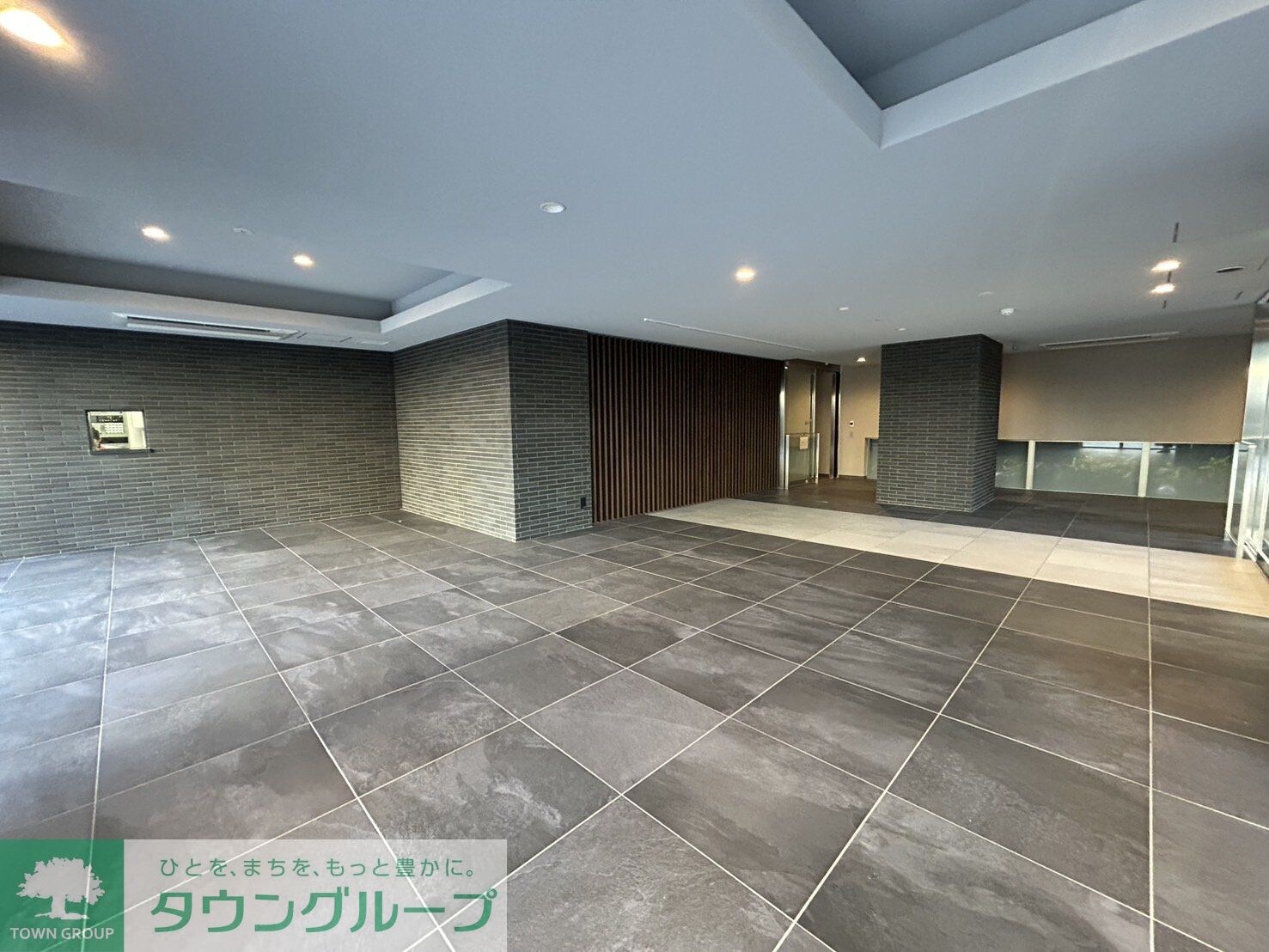 物件内観写真17　(エントランス)