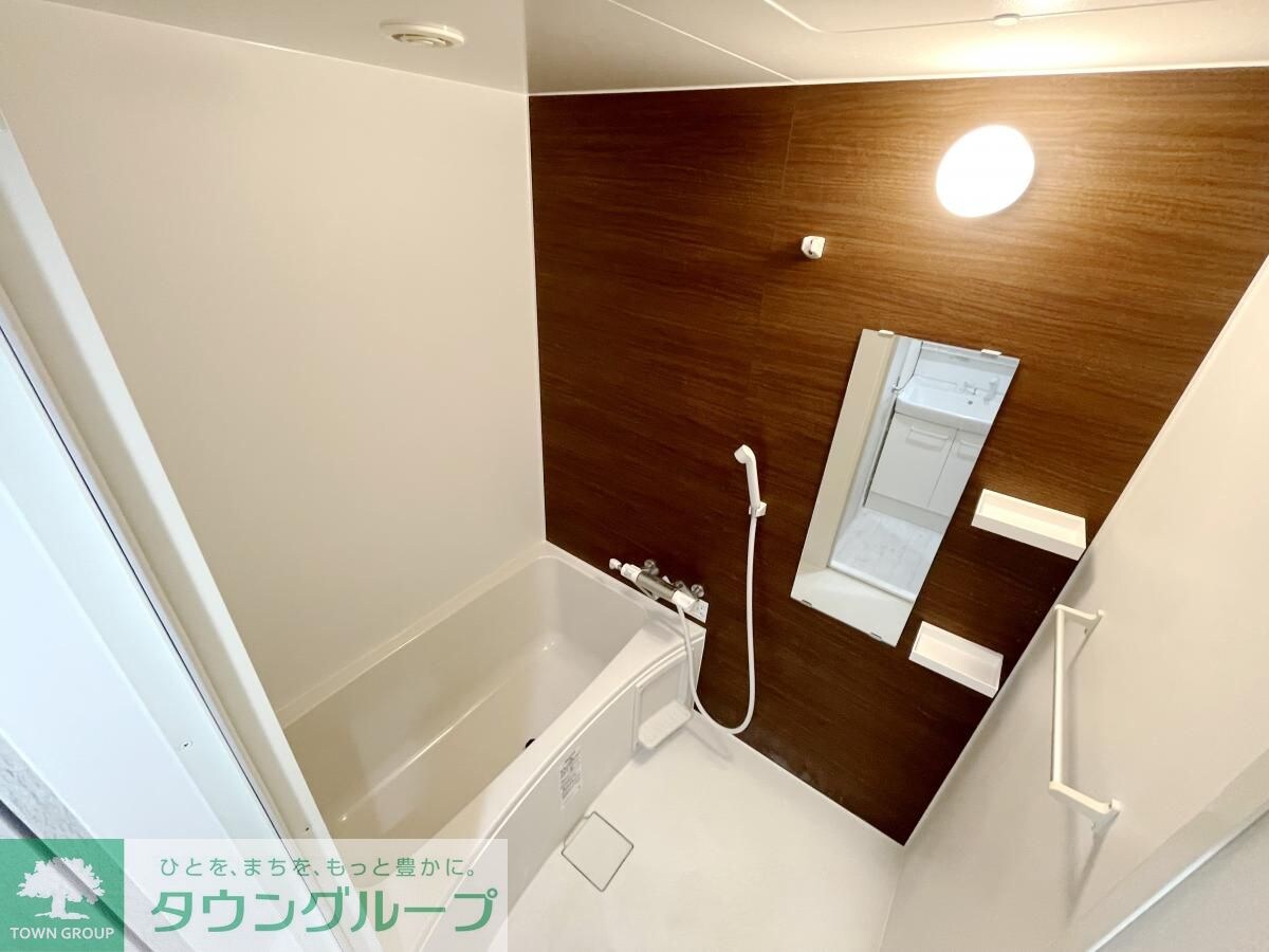 物件内観写真7　(玄関)