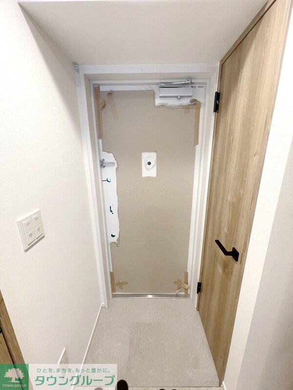 玄関(バス／シャワールーム等)