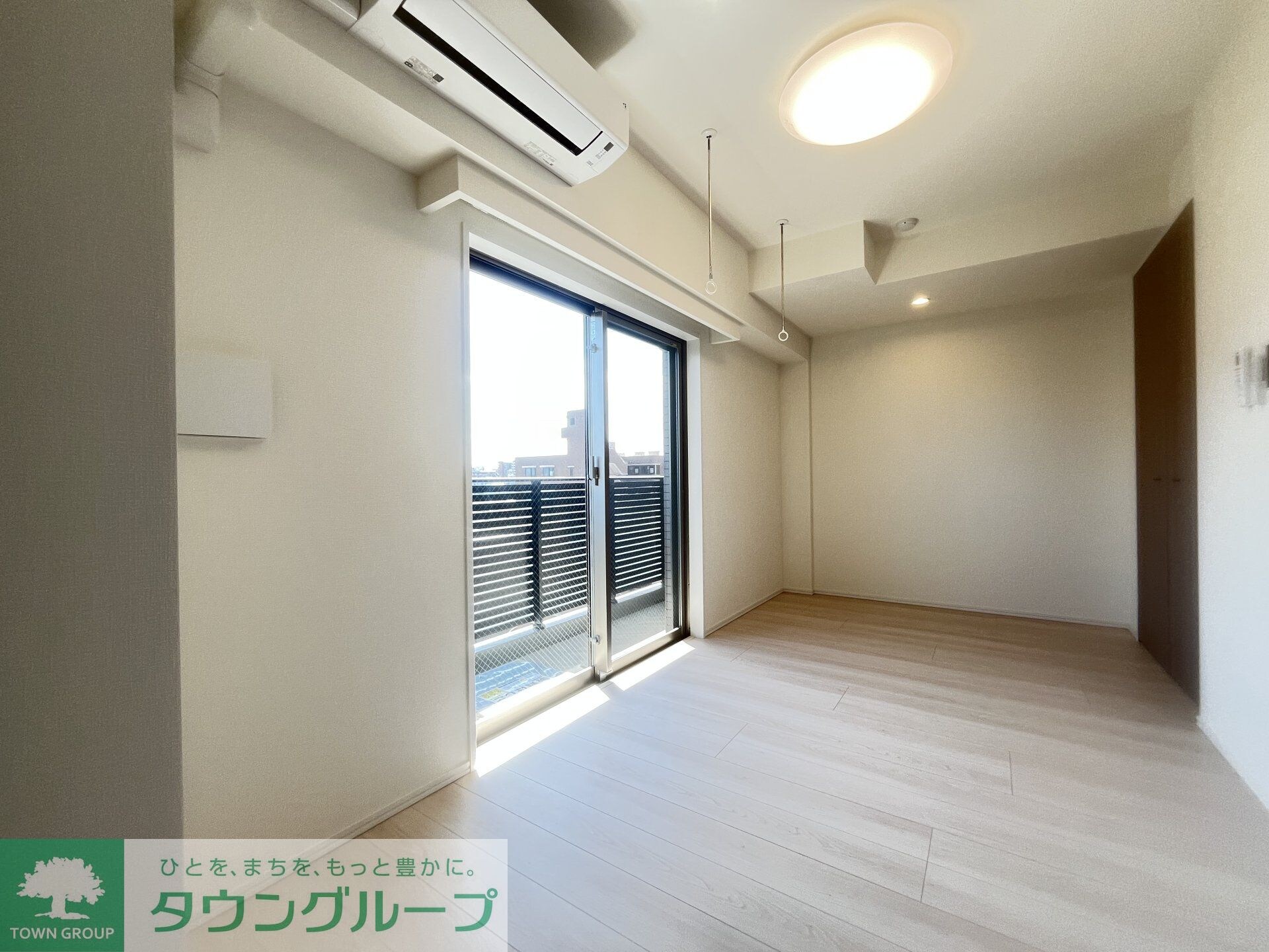 物件内観写真18　(リビング/居室)