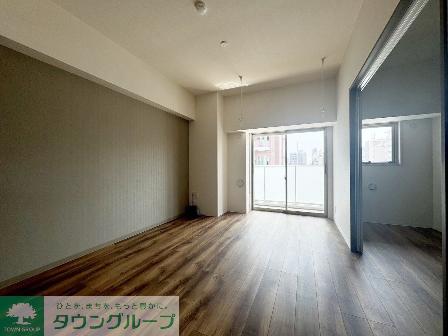 物件内観写真3　(リビング/居室)