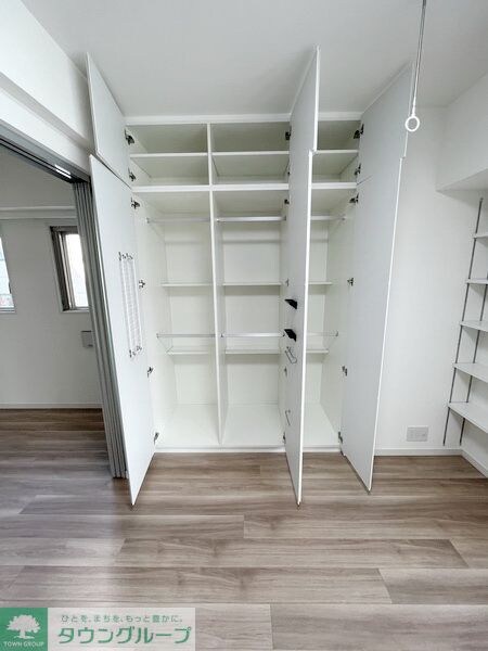 物件内観写真15　(収納)