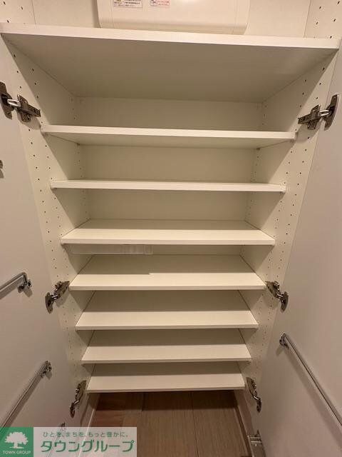 物件内観写真7　(収納)