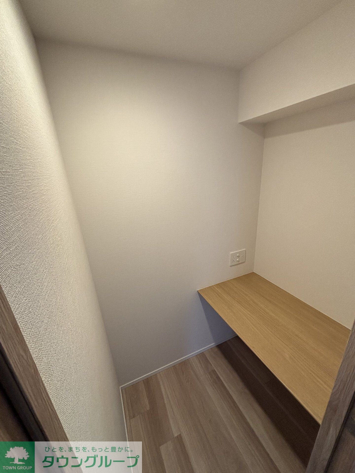 物件内観写真4　(収納)