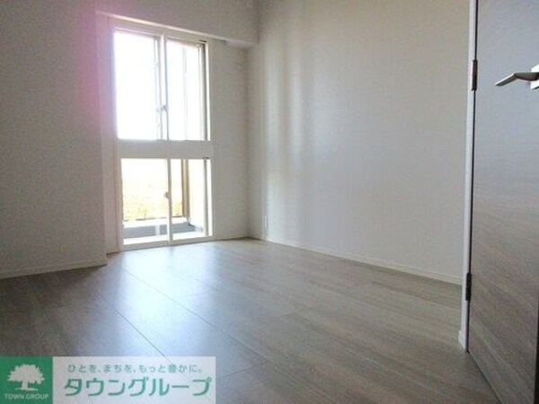 寝室(洋室約6.6畳　※2024年12月撮影)