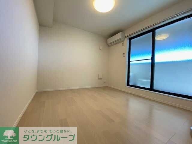 物件内観写真2　(リビング/居室)