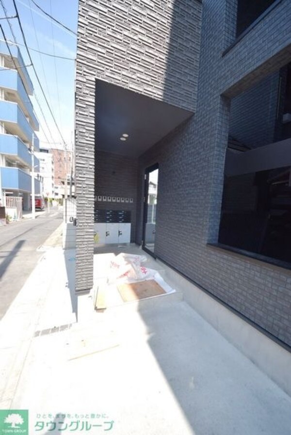 エントランス(エントランス)