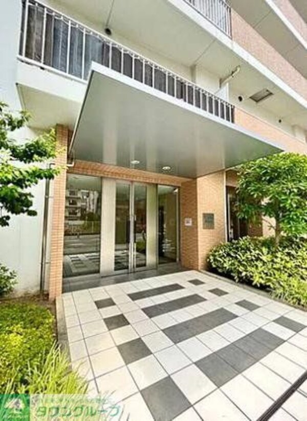 エントランス(エントランス)