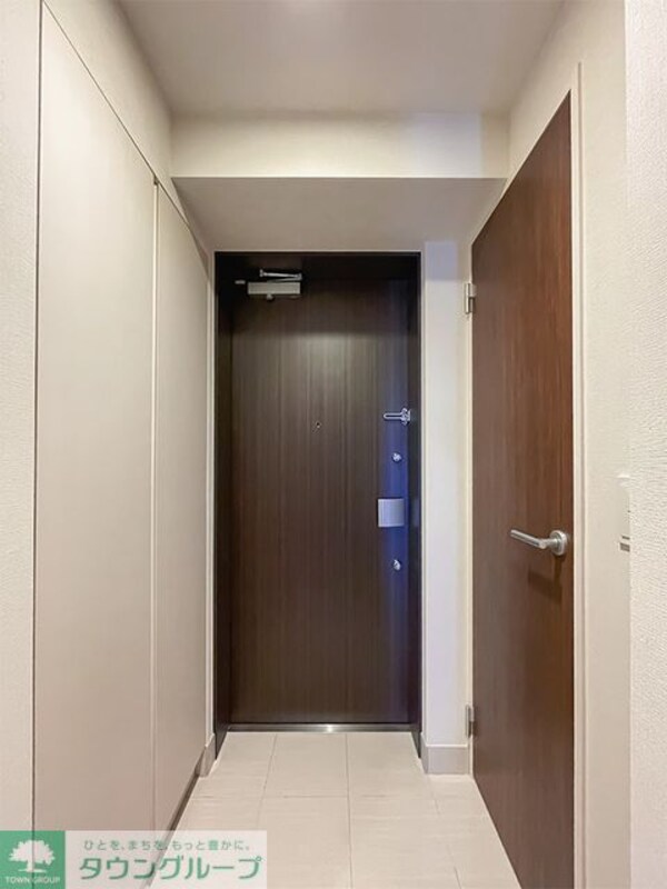 玄関(※写真は同タイプ住戸です。)