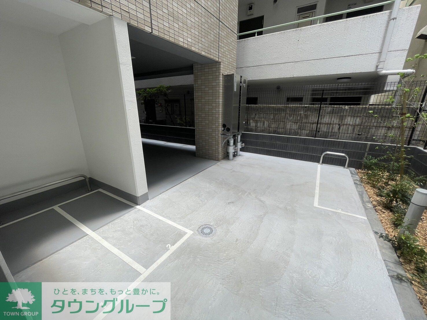 物件内観写真31　(駐車場)