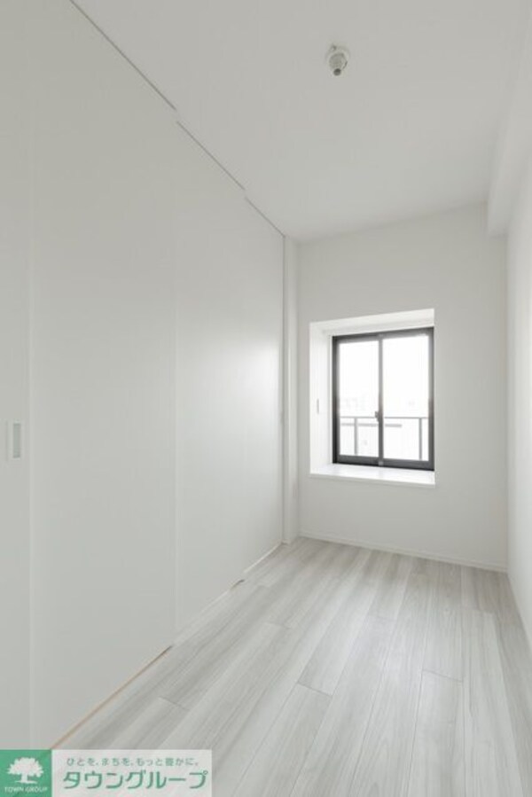 寝室(Bタイプ2022年12月撮影 同タイプ1002号室の写真で…)