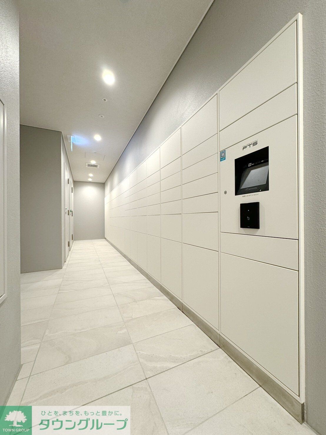 物件内観写真11　(エントランス)