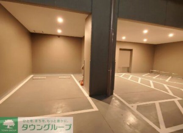 駐車場(バス／シャワールーム等)