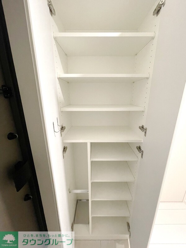 玄関(収納)