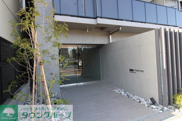 エントランス(駐車場)