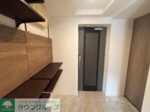 玄関(他リノベーション部屋の参考写真)