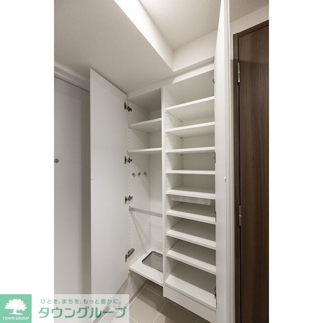 玄関(シューズボックス)