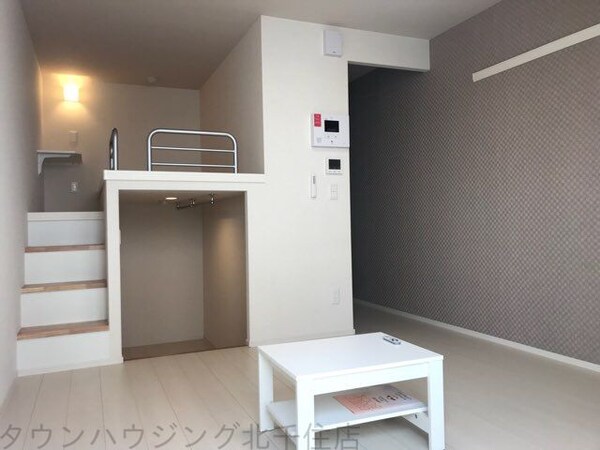 リビング・居室(部屋によって間取り広さは異なります。)