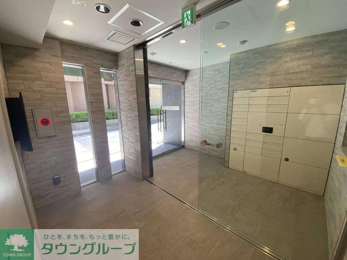 物件内観写真14　(エントランス)