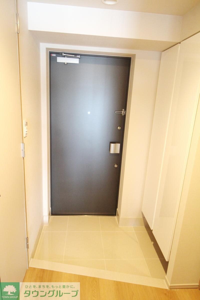 物件内観写真11　(玄関)