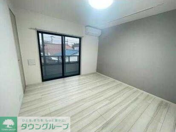 リビング・居室(※同建物別部屋参考)
