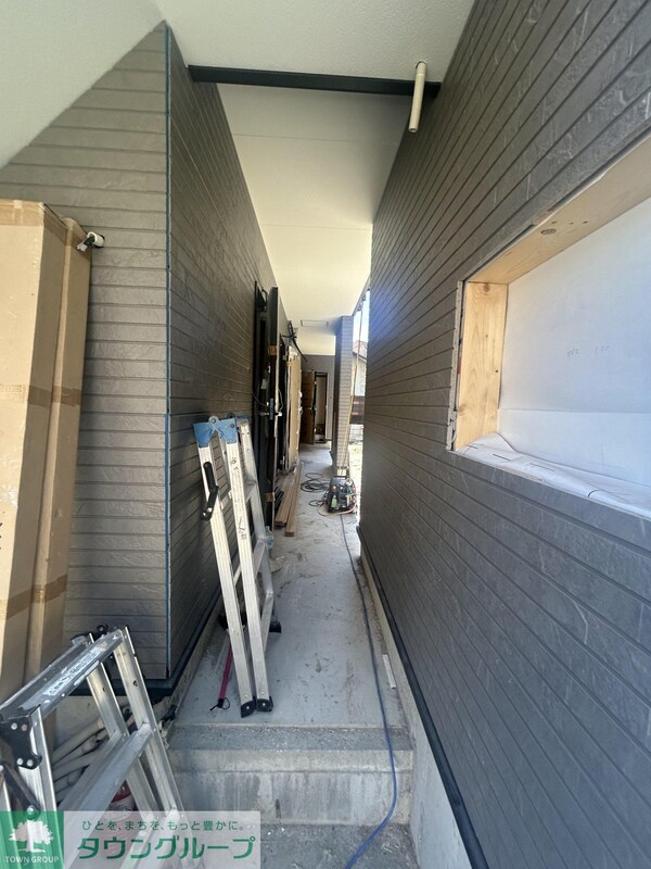 エントランス(駐車場)