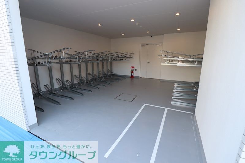 物件内観写真12　(駐輪場)