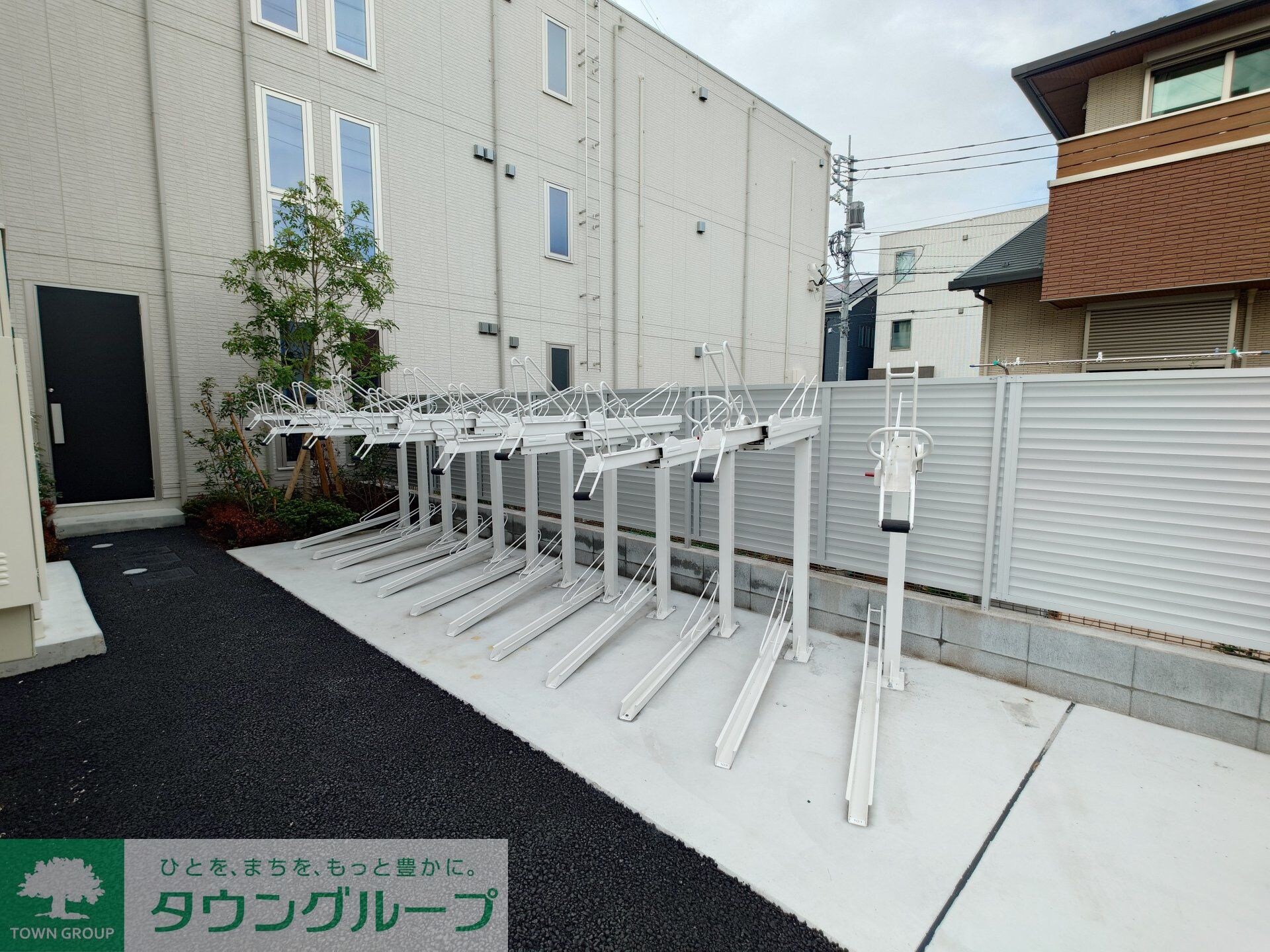 物件内観写真7　(庭)