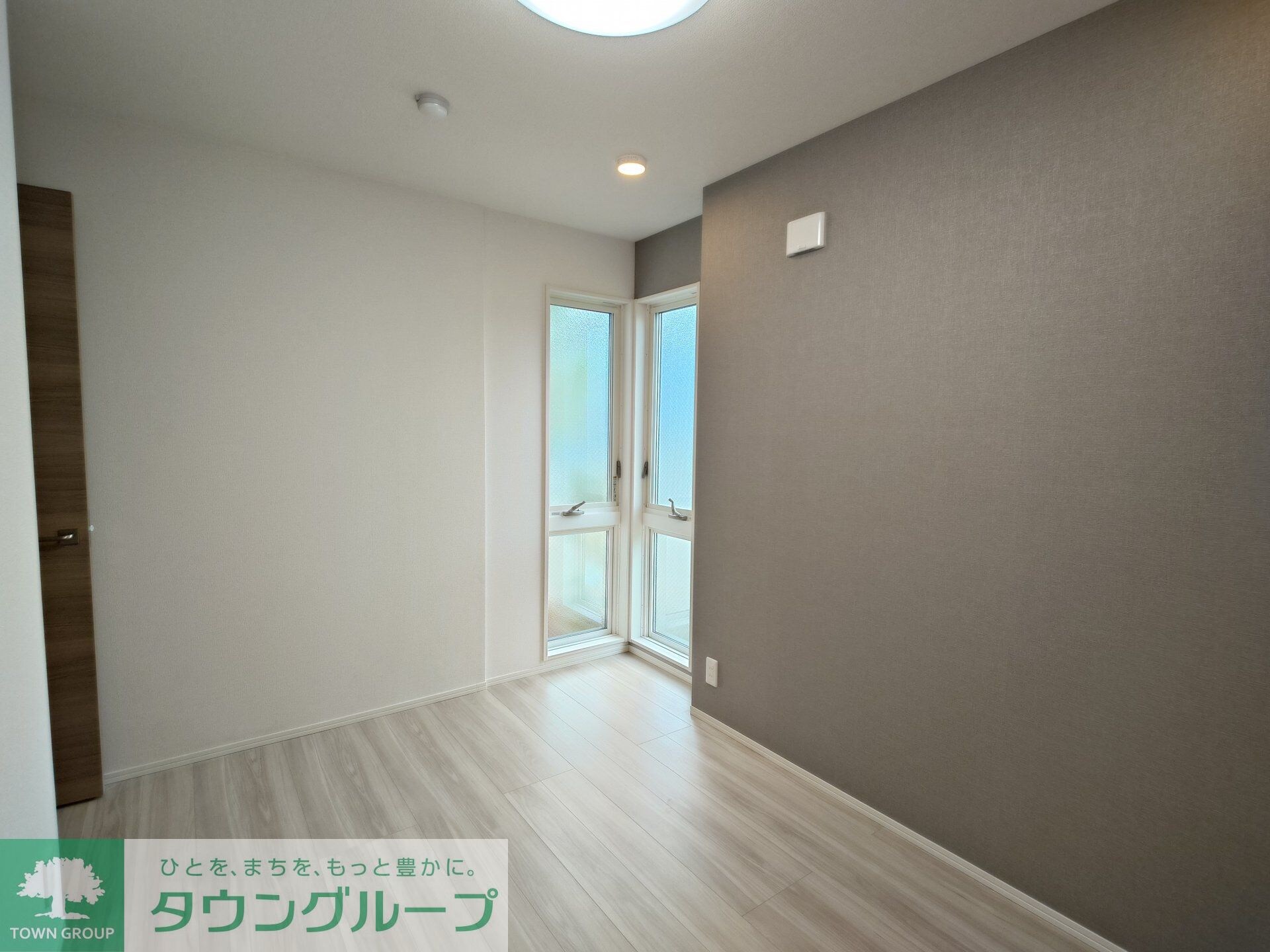 物件内観写真12　(リビング/居室)