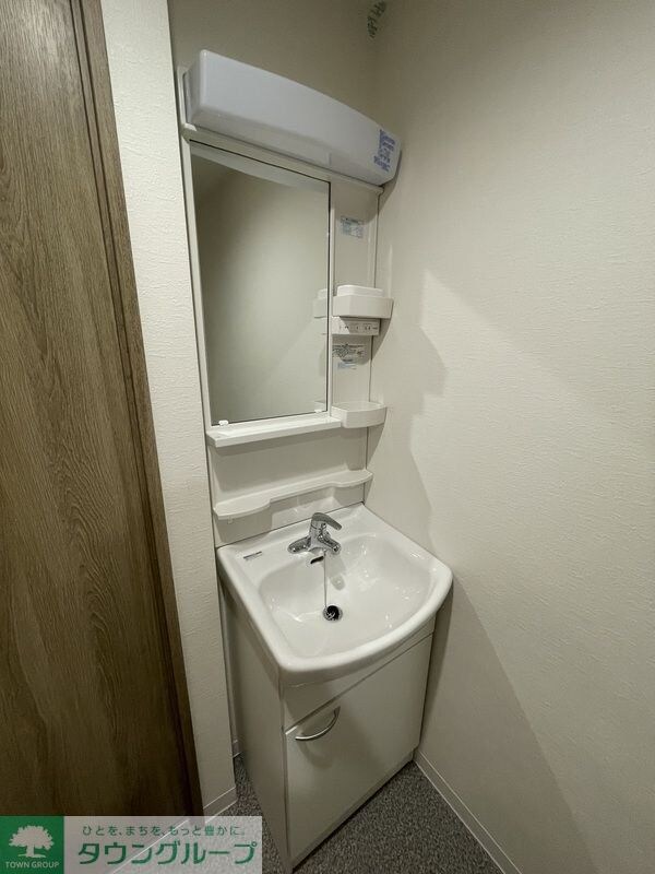 物件内観写真8　(洗面)