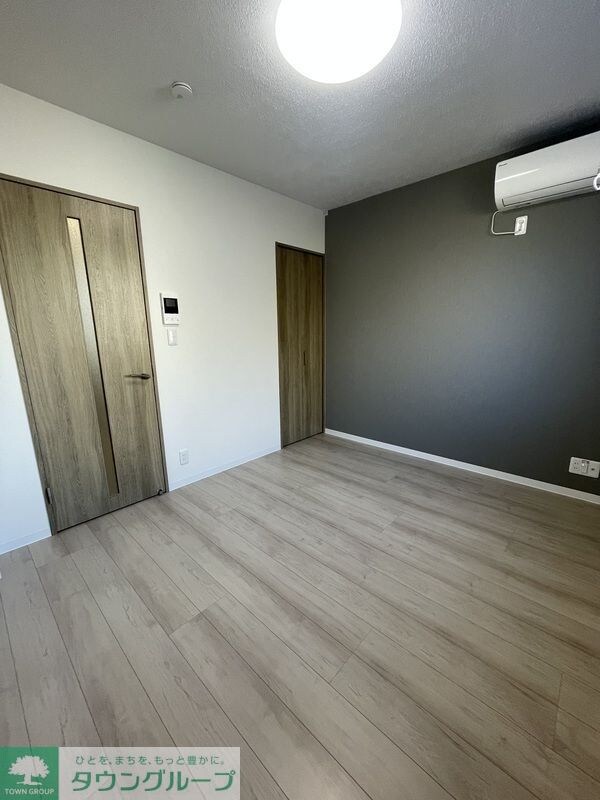 物件内観写真11　(リビング/居室)