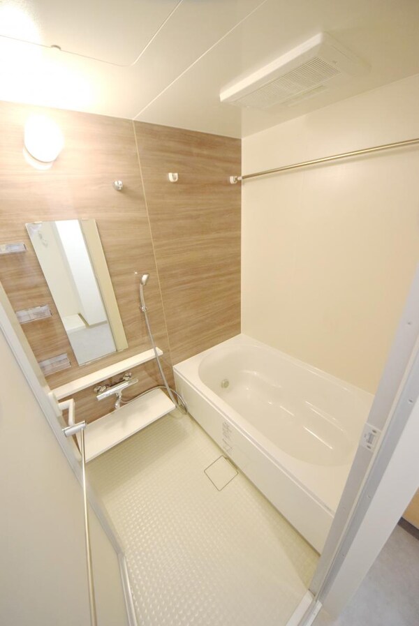 バス／シャワールーム等(バス／シャワールーム等)