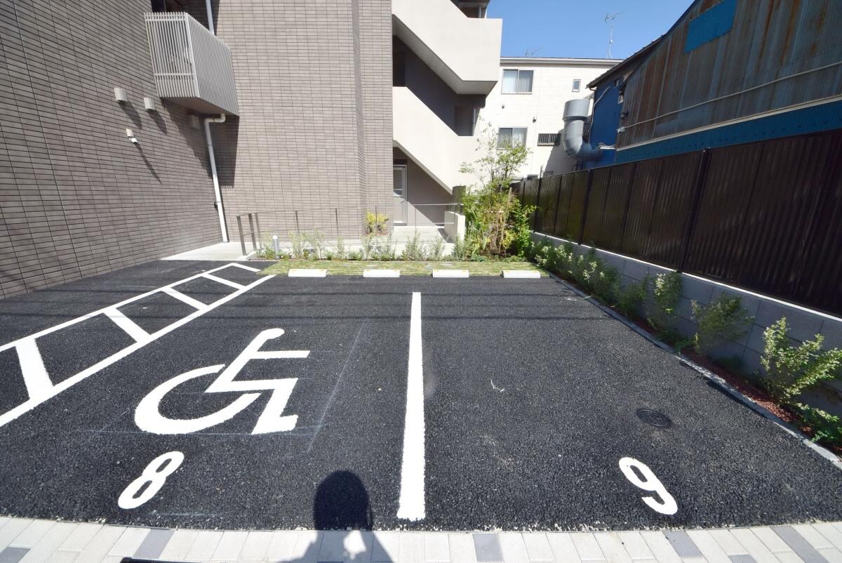 物件内観写真25　(駐車場)