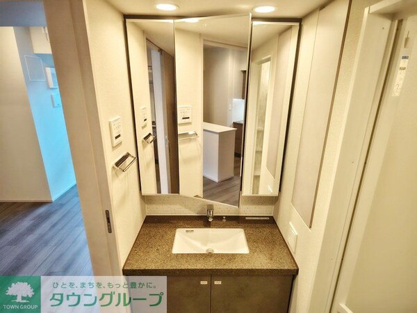 洗面(※写真は同タイプの住戸です。)