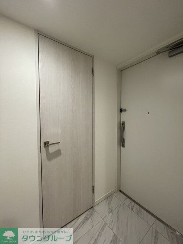 玄関(※写真は同タイプ住戸です。)