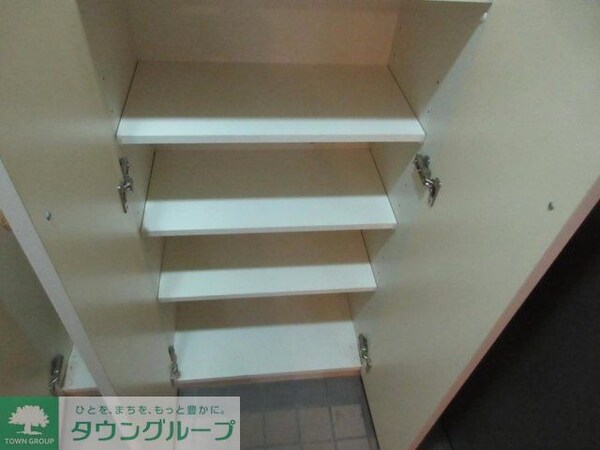 収納(靴入れ)