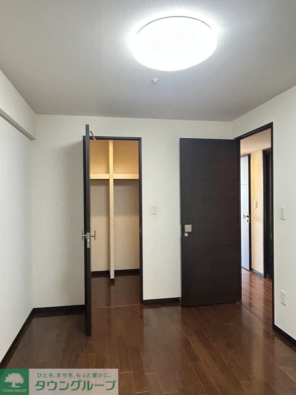 リビング・居室(約7.0帖洋室)