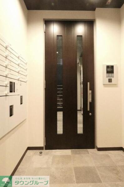 物件内観写真16　(玄関)