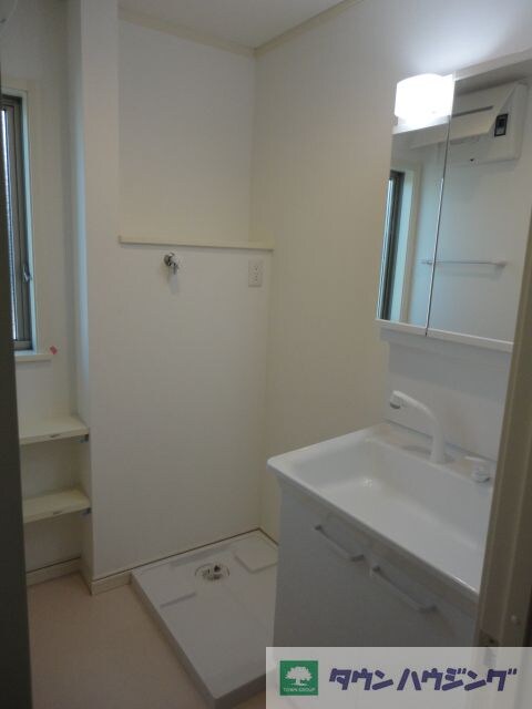 物件内観写真11　(※別部屋参照)