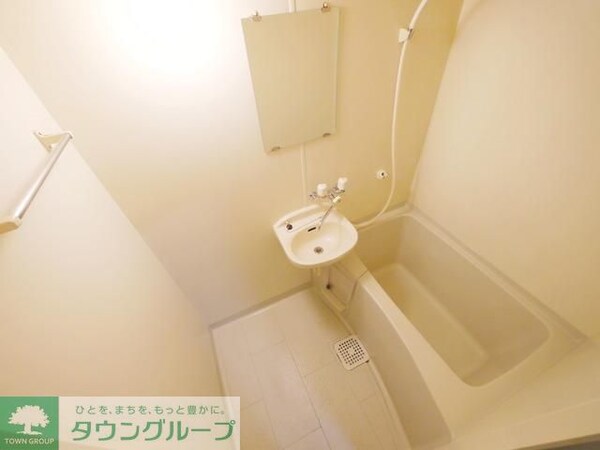 バス／シャワールーム等(反転のお部屋です)