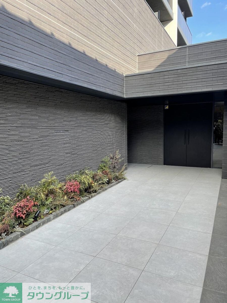 物件内観写真13　(エントランス)