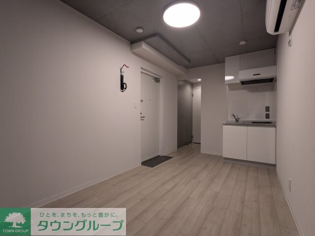 物件内観写真2　(駐車場)